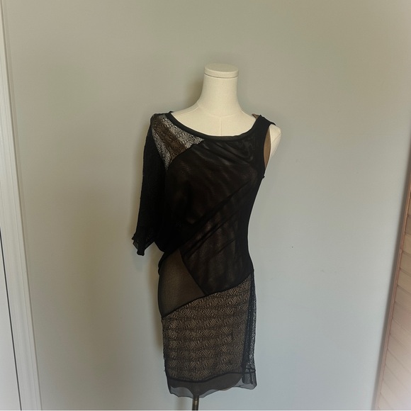 BCBGMaxAzria sz xs MILA Black Gold Combo Fabric One Sleeve Dress stretch lace - Picture 2 of 6